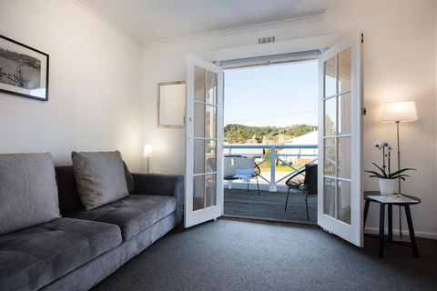 Lake Daylesford Apartment 5 - Accommodation NSW 2