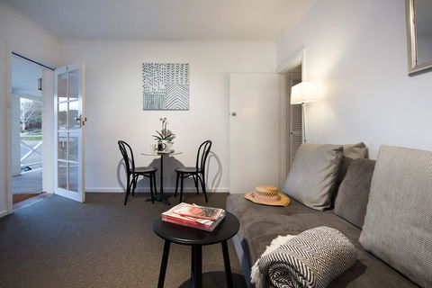 Lake Daylesford Apartment 7 - Accommodation NSW 2