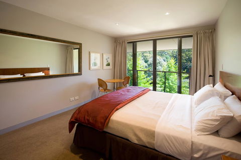 Lake Daylesford Lodge 4 - Accommodation NSW 3