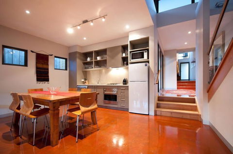 Lake Daylesford Lodge 7 - Accommodation NSW 1