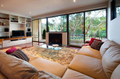 Lake Daylesford Lodge 7 - Accommodation NSW 2