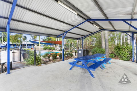 Lake Tinaroo Holiday Park - Accommodation NSW 3