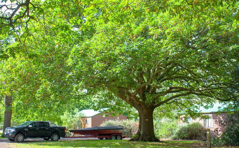 Lakes And Craters Holiday Park - Accommodation NSW 2