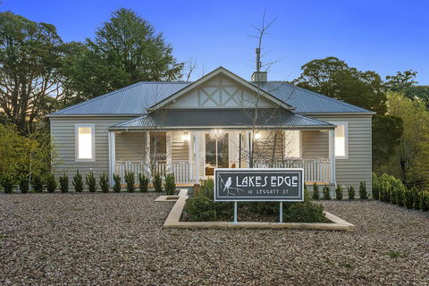 Lakes Edge - Accommodation NSW 0
