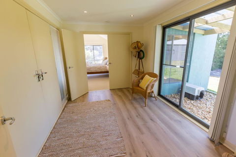 Lakeview - Waterviews On Newlands Arm - Accommodation NSW 3