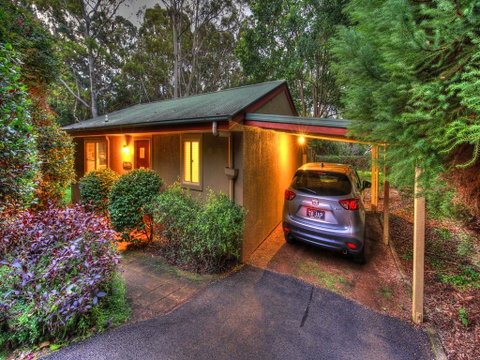 Laurels - Accommodation NSW 2