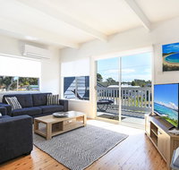 Lazy Days Beach House Jervis Bay - Pet Friendly 4 Mins Walk to Beach - Accommodation NSW