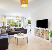 Light and airy garden apartment steps from surf - Accommodation NSW