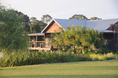 Lilies Luxury Retreats - Accommodation NSW 0