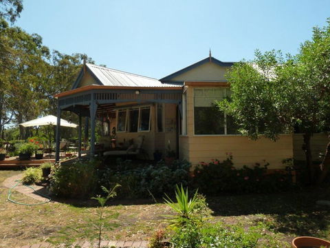 Lilys By The Lake - Raymond Island Accommodation - Accommodation NSW 0