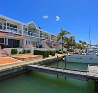 Luxury Canal Vista - Accommodation NSW
