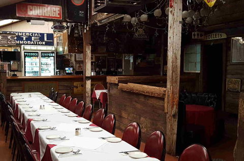 Madden's Commercial Hotel - Accommodation NSW 1