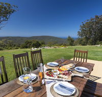 Magic Mountain at Smiths Lake - Accommodation NSW