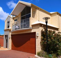 MANDURAH on the TERRACE - Accommodation NSW