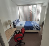 Mascot Clean Bedroom - Accommodation NSW