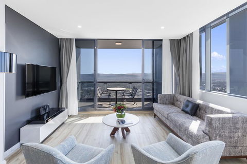 Meriton Suites Southport - Accommodation NSW 0