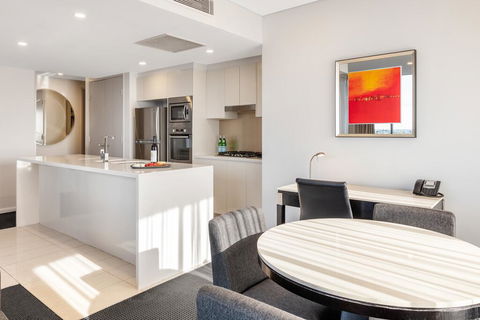 Meriton Suites Zetland - Accommodation NSW 3