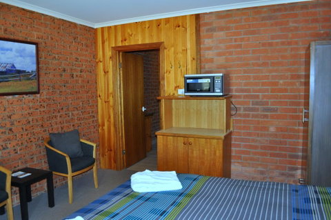Merrijig Motor Inn - Accommodation NSW 2
