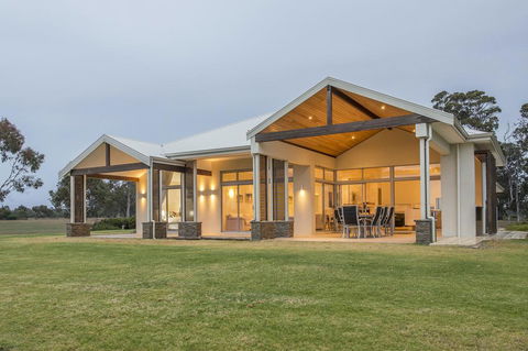 Metricup House - Elegant Country Retreat - Accommodation NSW 0