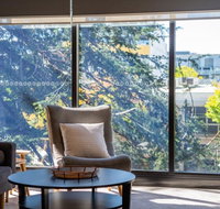 Midnight Apartments Accommodate Canberra - Accommodation NSW