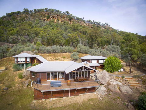 Milbrodale Lodge - Accommodation NSW 2