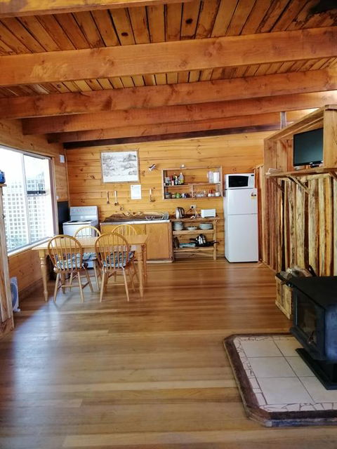 Minnow Cabins Lower Beulah - Accommodation NSW 3