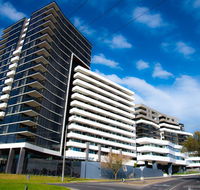 Modern Clean Luxury at the Right Price..... - Accommodation NSW