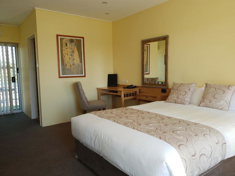 Moon River Motor Inn - Accommodation NSW 3