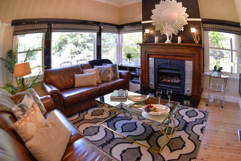 Mountain Whispers Chatelaine Valley - Accommodation NSW 1