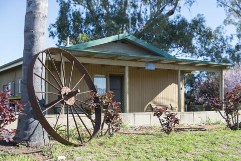 Mundic Waterfront Cottages - Accommodation NSW 1