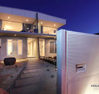 Nautilus Villa Luxury Retreat modern large double beachfront townhouse water views - Accommodation NSW