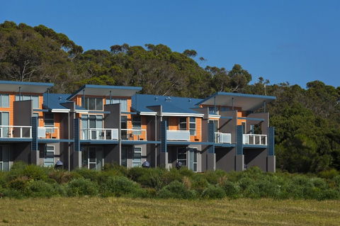 Cosy Corner Sea View Apartments - Accommodation NSW 2