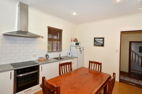 Albany Beachside Accommodation - Accommodation NSW 9