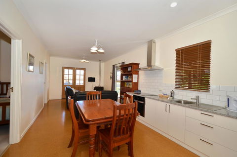 Albany Beachside Accommodation - Accommodation NSW 11