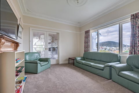 Serpentine Rose - Accommodation NSW 11