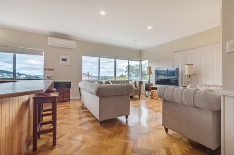 Serpentine Rose - Accommodation NSW 5