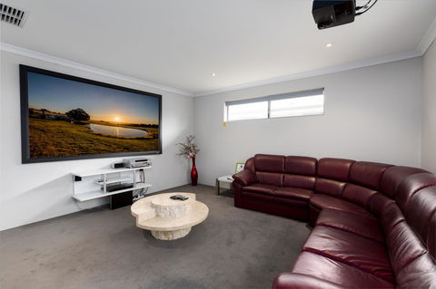 Rainbow Dream House - Accommodation NSW 3