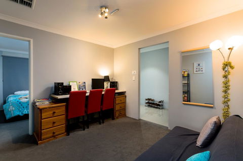 Rainbow Dream House - Accommodation NSW 10