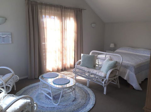 Fremantle Local Beach Studio - Accommodation NSW 25