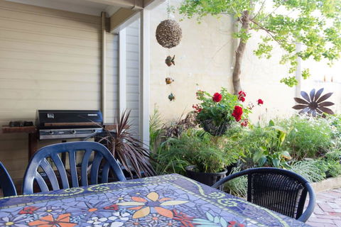 Fremantle Local Beach Studio - Accommodation NSW 9