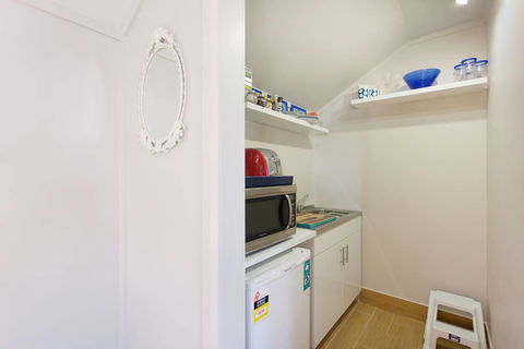 Fremantle Local Beach Studio - Accommodation NSW 18