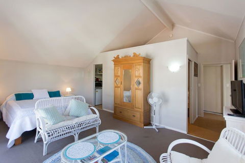 Fremantle Local Beach Studio - Accommodation NSW 13