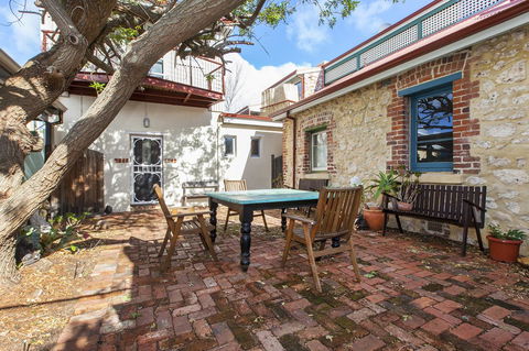 The Hub Fremantle - Accommodation NSW 13