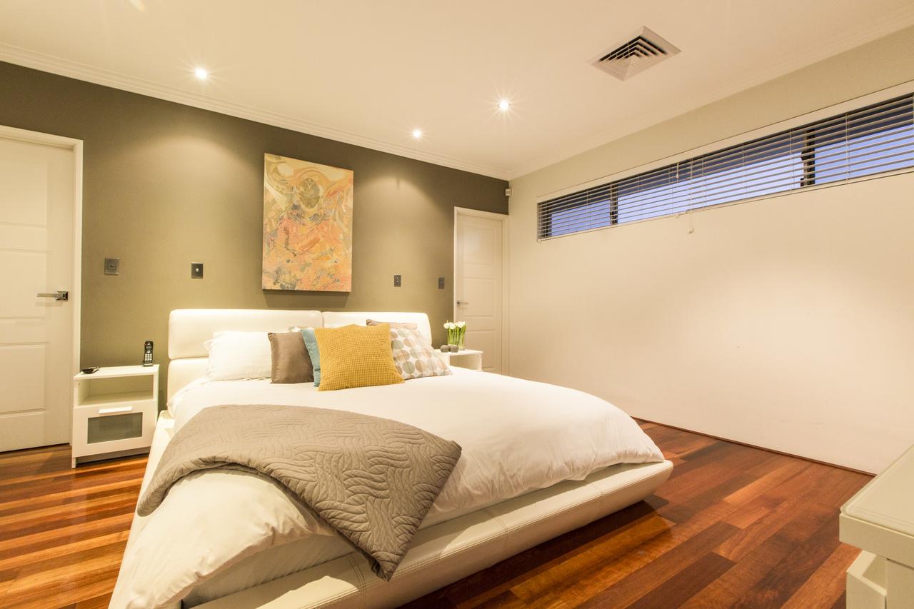 Ardross WA Accommodation NSW