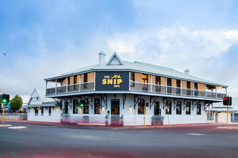 Nightcap At The Ship Inn - Accommodation NSW 4