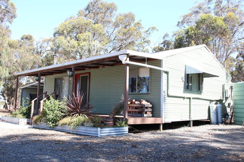 Kendenup Cottages And Lodge - Accommodation NSW 30