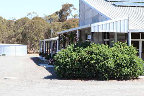Kendenup Cottages And Lodge - Accommodation NSW 36