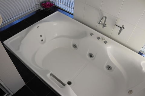 Kendenup Cottages And Lodge - Accommodation NSW 17