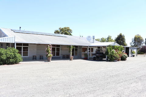 Kendenup Cottages And Lodge - Accommodation NSW 35
