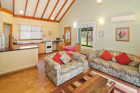 Yelverton Brook Conservation Sanctuary - Accommodation NSW 38